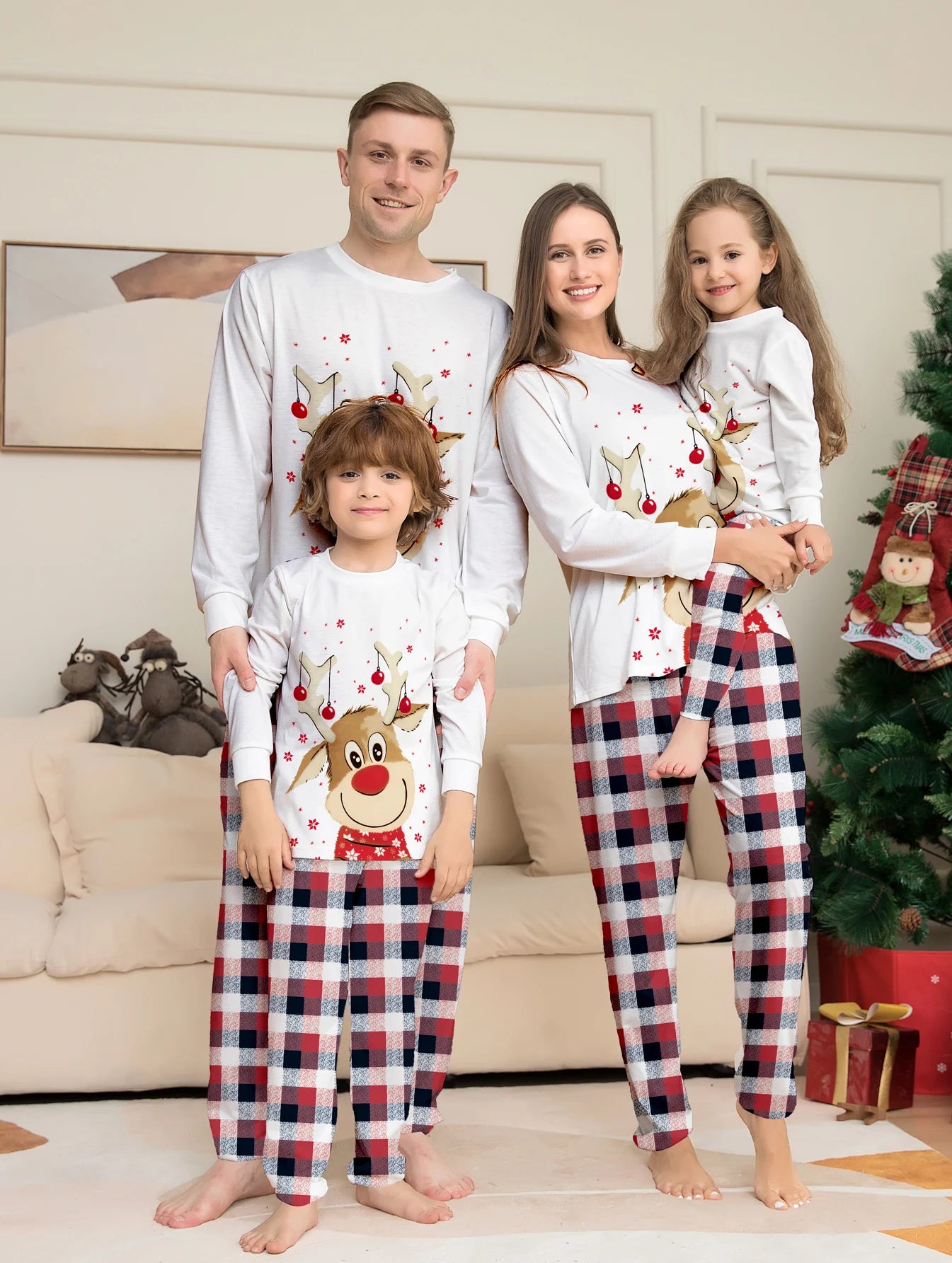 بيجامة بنطلونات مربعات