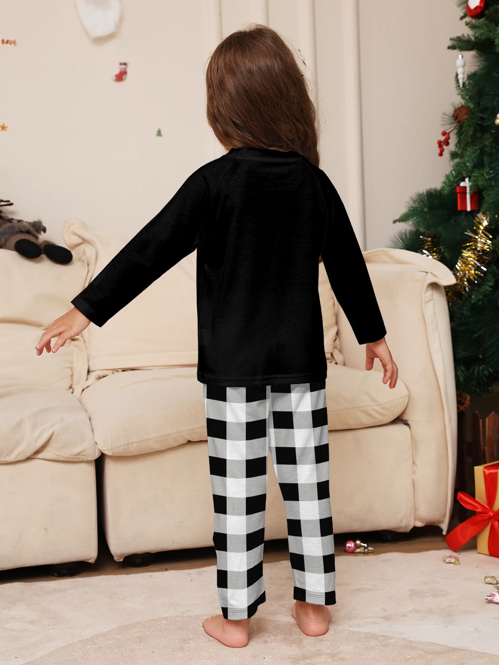 الابيض والاسود المميز